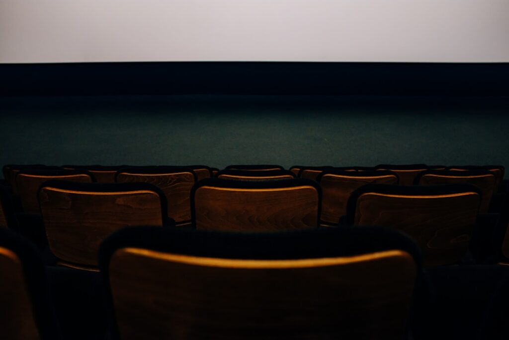 Dlaczego ludzie lubią oglądać spokojne filmy bez akcji