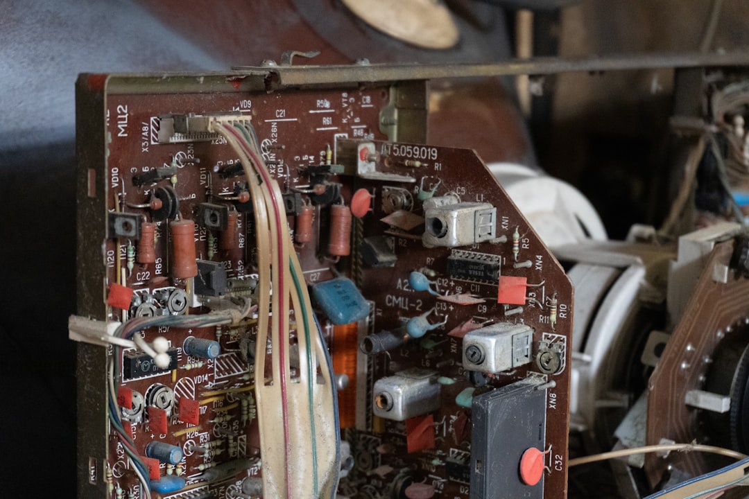Dlaczego retro elektronika wraca do łask w popkulturze